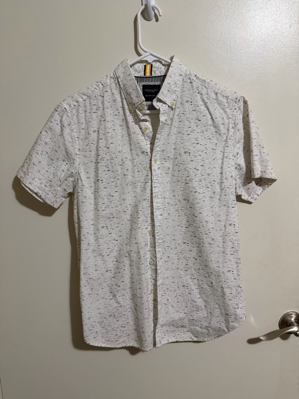 Denim & Flower Short Sleeve Button-Down Shirt in Off-White with Black Speckle